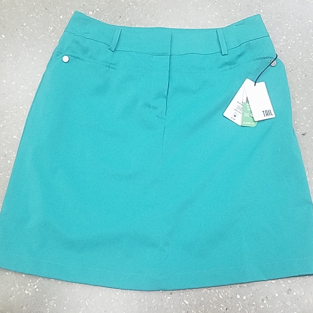 NWT Tail Golfing Skirt in Blue
